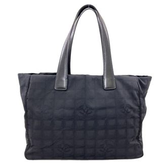 Chanel Black Nylon Tote Bag (Pre-Owned)