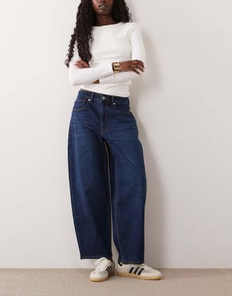 Good American Jeans vintage alla caviglia con gamba a cilindro lavaggio blu scuro