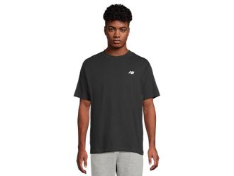 New Balance: Black T-Shirts now up to −50% | Stylight