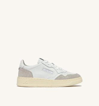 Autry MEDALIST LOW SNEAKERS IN LEATHER COLOR WHITE AND STARS GRAY