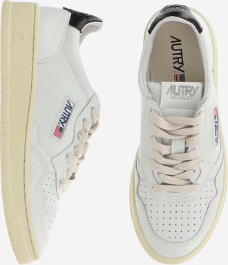 Autry Womens Sneakers Medalist Low Black Leather Trainers
