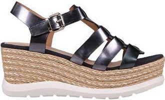Tod's FOOTWEAR - Mules & Clogs sur YOOX.COM