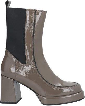 Janet & Janet FOOTWEAR - Ankle boots on YOOX.COM