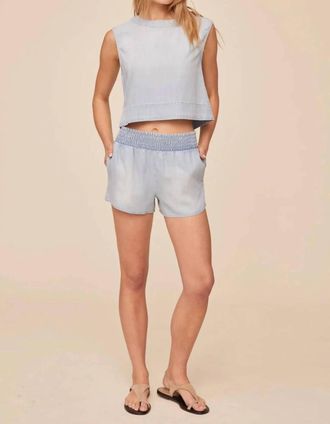 Bella Dahl Smocked Waist Short In Light Sunspray Wash