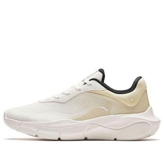 Anta (WMNS) ANTA Running Shoes White Yellow Black 922347792-4