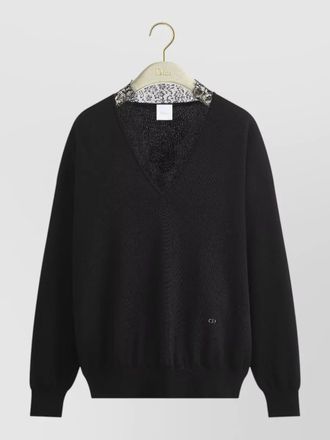Dior knit pullover v neckline lace detail