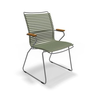 Houe CLICK Outdoor Dining Armlehnstuhl mit hoher Lehne, olivgr&uuml;n