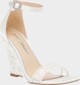 Betsey Johnson Blue by Betsey Johnson Ivan Sandals Womens Ivory Block Heel Ankle Strap ZOGG578