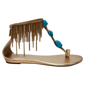 Jimmy Choo London Jimmy Choo Fringed Chain Accent Platte Sandalen in Goud Leer