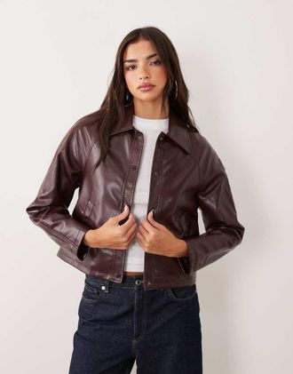 New Look Giacca in pelle sintetica bordeaux con fondo a palloncino-Rosso