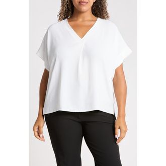 Rain + Rose V-Neck Top in White at Nordstrom, Size 2X