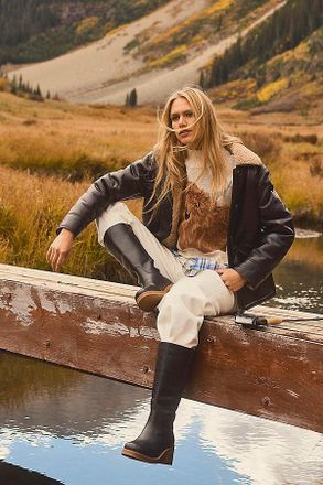 Avec Les Filles Highland Cow Sweater