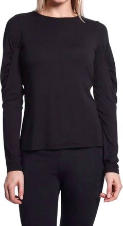 Capsule 121 Hisaki Top In Black