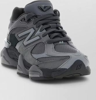 New Balance low-top sneakers