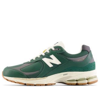 New Balance 2002R Vintage Leather Pack - Green M2002RVI