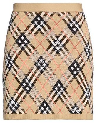 Burberry HOSEN & R&Ouml;CKE - Minir&ouml;cke auf YOOX.COM