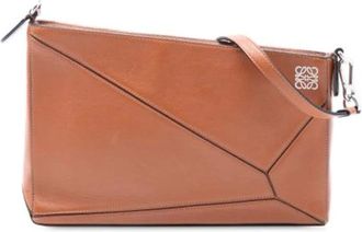 Loewe Pre-owned Cross Body Bags, female, Brown, Size: ONE SIZE Pre-owned Leather Shoulder Bag