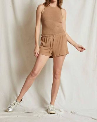 perfectwhitetee Clapton Boucle Sweatshorts In Walnut