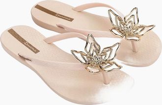 Ipanema Womens Ipanema Womens Maxi Flower Fem Flip Flops - Tan - Size: 5