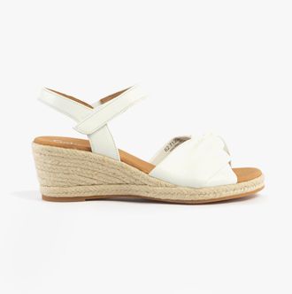 Gabor Moon Womens Sandals White Leather - Size UK 6