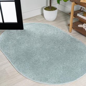 Jonathan Y Designs Haze Solid Low-Pile Oval Area Rug in Sapphire/lagoon at Nordstrom, Size 4Ft 0In X 6Ft 0In