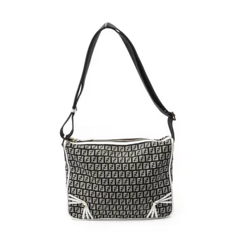 Fendi Triple-Strand Messenger Schoudertas