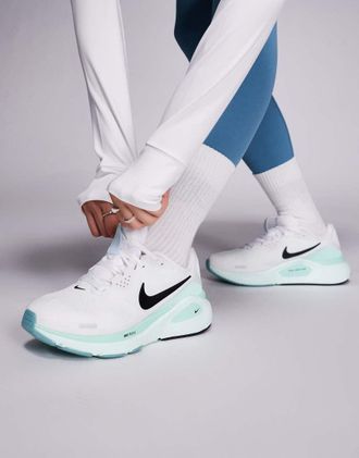 Nike Structure 26 - Sneakers bianche e verdi-Bianco