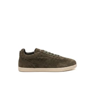 Kiton Schoenen, Heren, Groen, 43 EU, Leer, Perforated Calfskin Sneakers