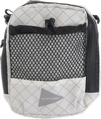 And Wander Nylon Crossbodytas met Logo - Heren - Schoudertassen - Wit - ONE Size - Nylon - Tassen