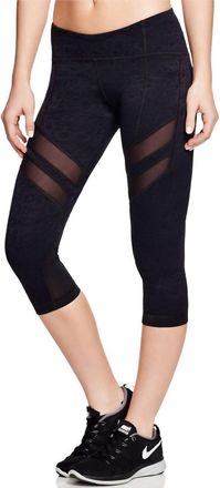 Vimmia Elastic Waist Solid Mesh Trim Active Capri Leggings In Black