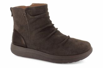 Strive Footwear Womens Tempo Boots In Chocolate