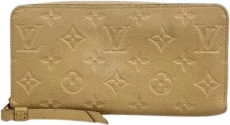 Louis Vuitton Pre-owned Clutches, female, Beige, Size: ONE SIZE Pre-owned Fabric Wallet