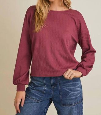 Gilli Long Sleeve Back Ruching Cable Top In Mauve