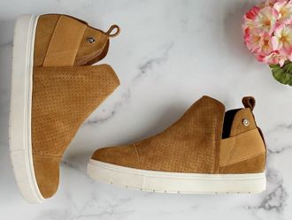 Yellow Box Womens Meliah Slip-On Sneakers In Almond