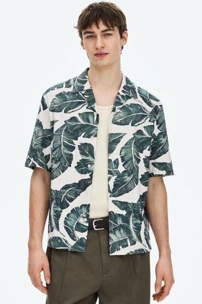 H&M Regular Fit Resort Shirt in White/plants at Nordstrom, Size Xx-Large