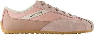 Alexander McQueen Boxe Sneaker - Dames - Sneakers - Roze - 41 EU - Leer - Schoenen