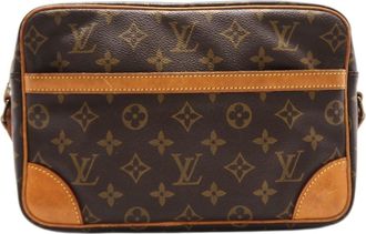 Louis Vuitton Brown Coated Canvas Shoulder Bag (Pre-Owned)