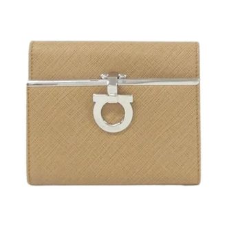 Ferragamo Pre-owned Wallets, female, Brown, Size: ONE SIZE Pre-owned Calf Wallet