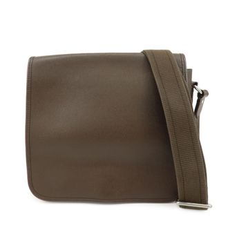 Louis Vuitton Andrei Messenger Taiga Leather Brown Leather Handbag (Pre-Owned)