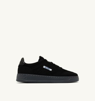 Autry MEDALIST EASEKNIT LOW SNEAKERS IN BLACK KNIT