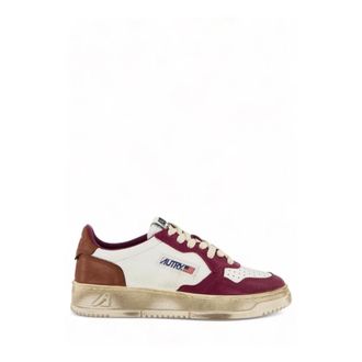 Autry Bordeaux Sneakers voor Vrouwen - Dames - Sneakers - Bruin - 36 EU - Leer - Schoenen