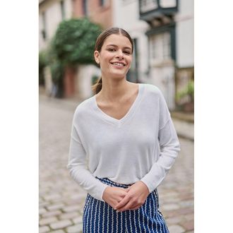 La petite &eacute;toile Trui met V-hals, MELYA