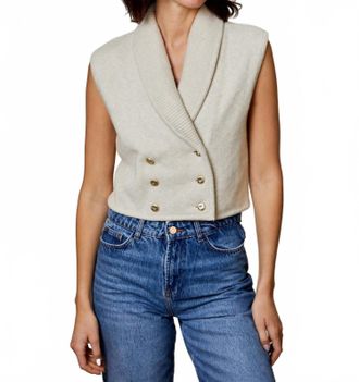 dh New York Sleeveless Sweater Vest In Cream
