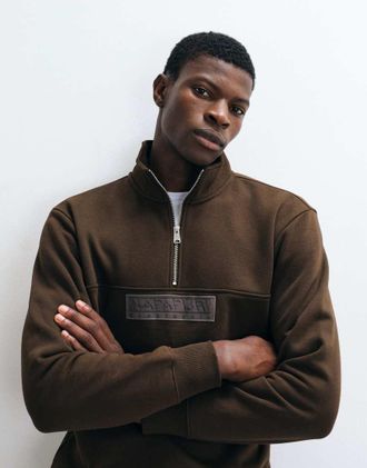 Napapijri felpa con logo box e mezza zip marrone