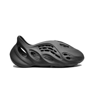 Yeezy by Kanye West Carbon Foam Sandalen - Heren - Sneakers - Zwart - 42 EU - Schoenen