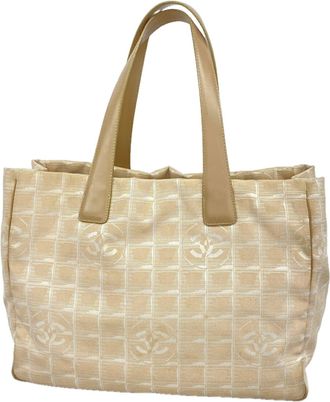 Chanel Beige Nylon Tote Bag (Pre-Owned)