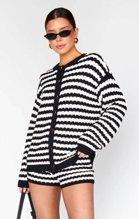 Show me your Mumu Inez Crewneck Cardigan In Black And White Stripe Knit