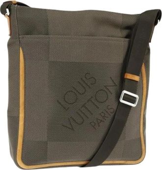 Louis Vuitton Pre-owned Cross Body Bags, female, Brown, Size: ONE SIZE Pre-owned Messenger Bag