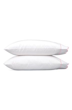 Matouk Butterfield 500 Thread Count Cotton Percale Pillowcases in Azalea at Nordstrom, Size Standard
