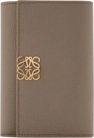 Loewe Anagram Small Vertical Wallet - Dames - Accessoires - Beige - Maat: ONE Size Leer